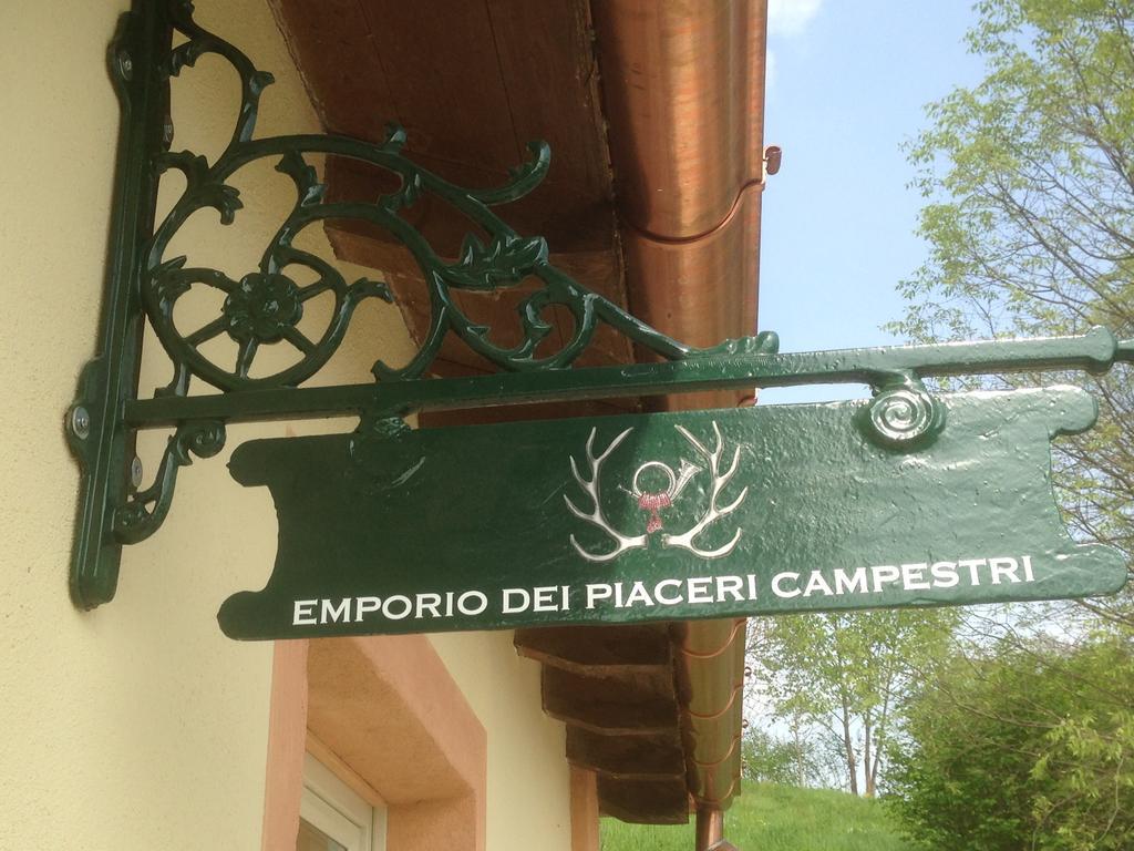 Foresteria Dei Piaceri Campestri Casciago Bagian luar foto