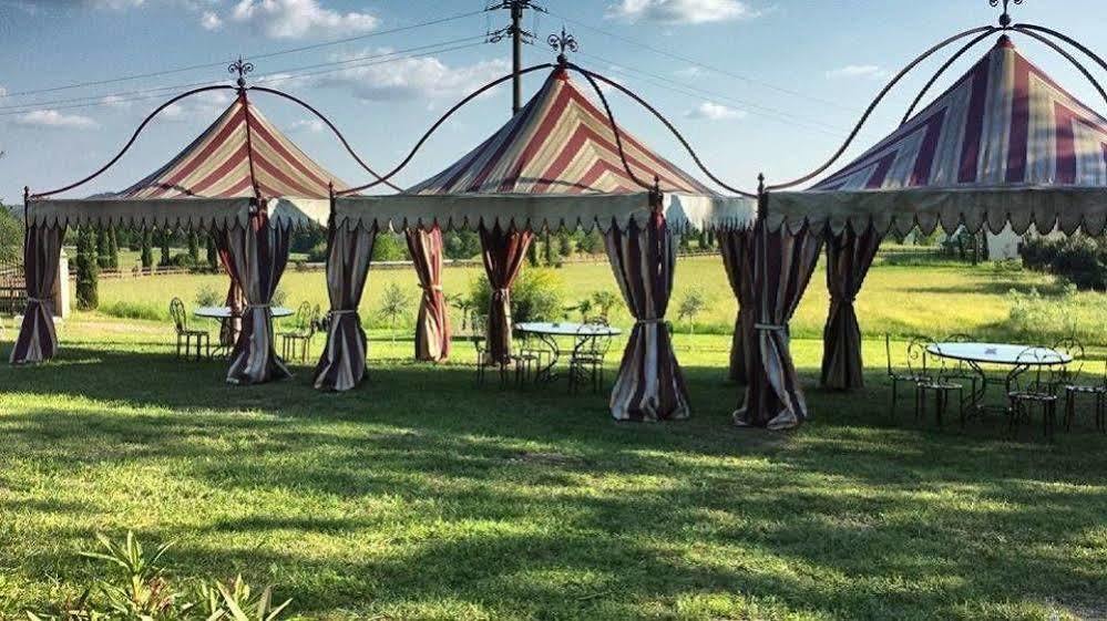 Foresteria Dei Piaceri Campestri Casciago Bagian luar foto