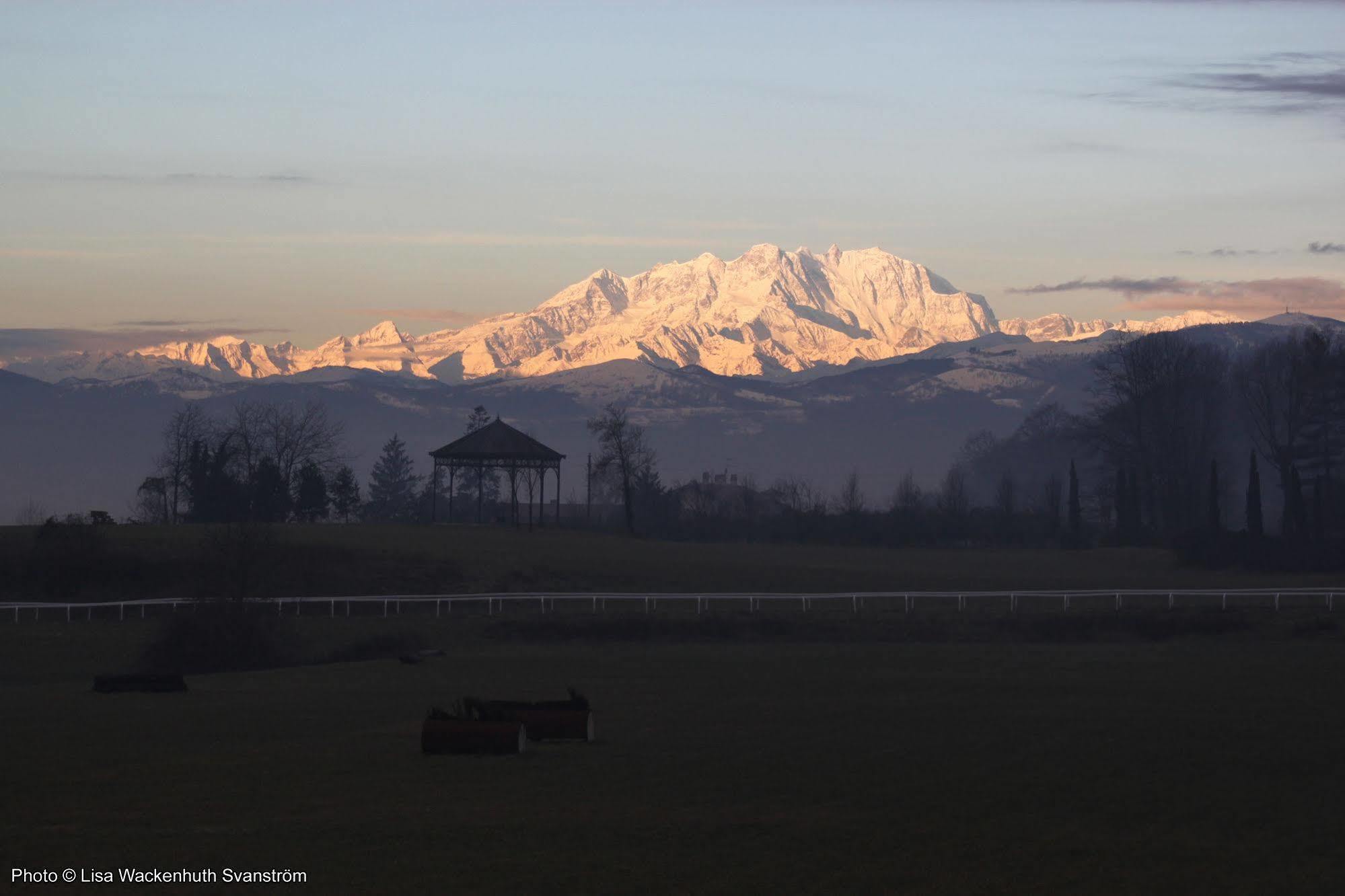 Foresteria Dei Piaceri Campestri Casciago Bagian luar foto